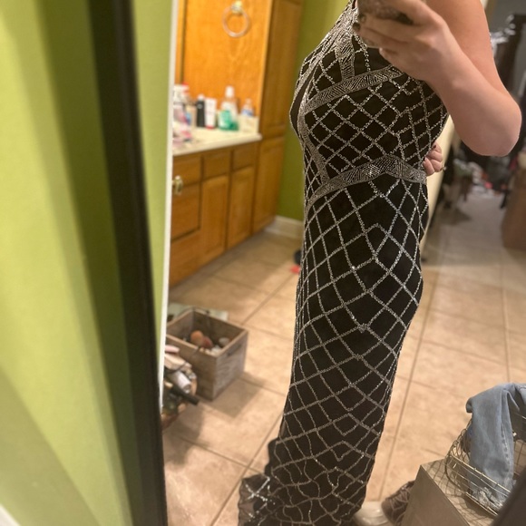 Size 10 BG Haute Dress wore once to a Mardi Gras ball ! Stunning - Picture 4 of 4